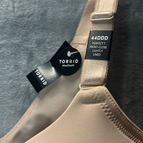 NWT New Torrid Rose Dust Tshirt Lightly Lined Smooth Front Close Size 44DDD - Picture 2 of 7